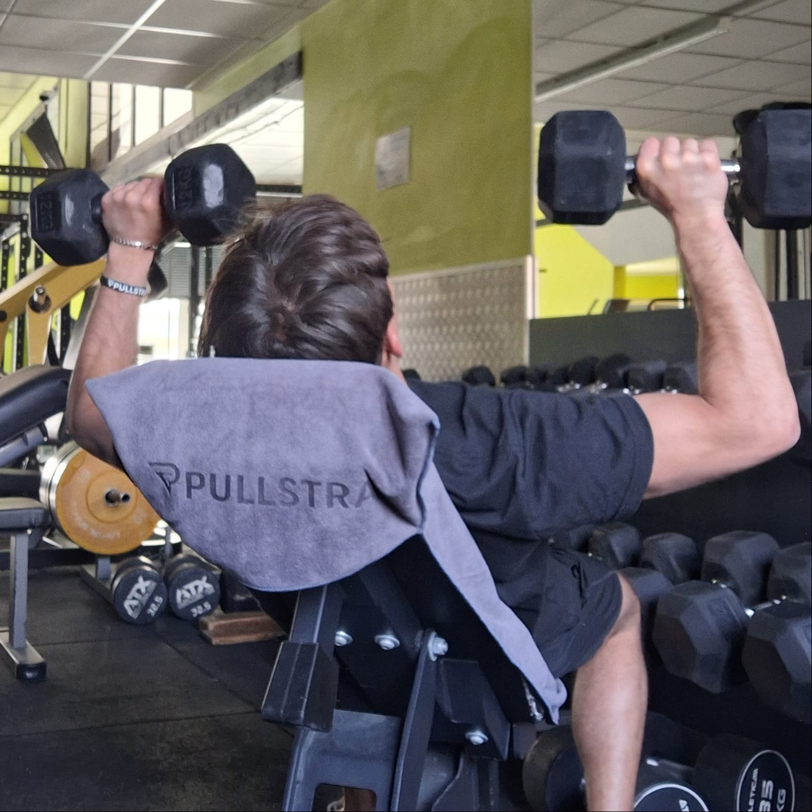 Serviette de Musculation Pullstra Grise Situation 2