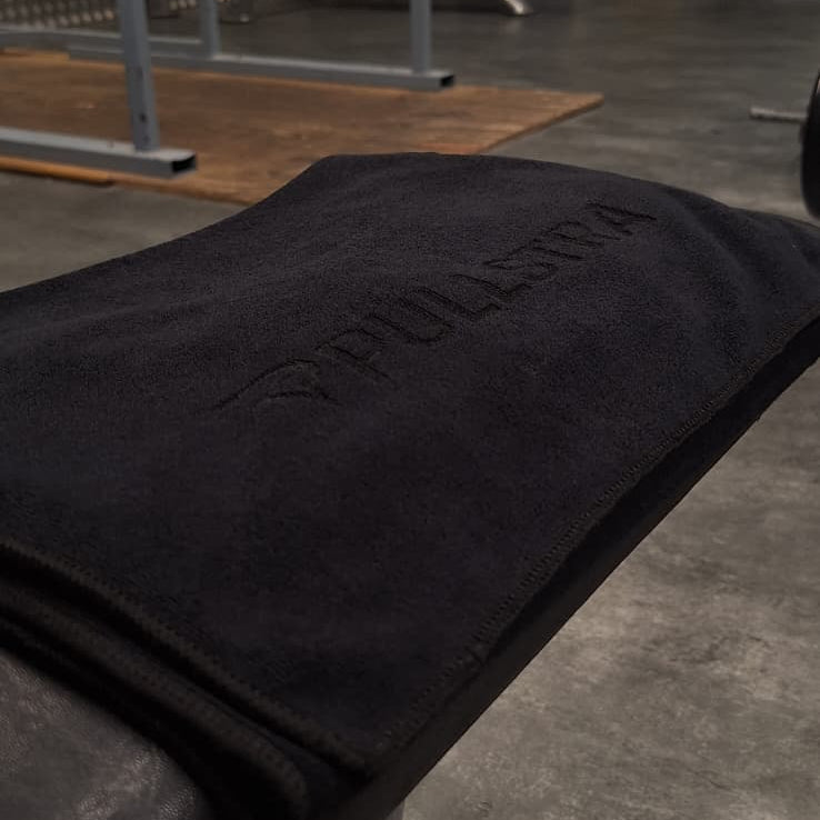 Serviette de Musculation Pullstra Noire situation 1